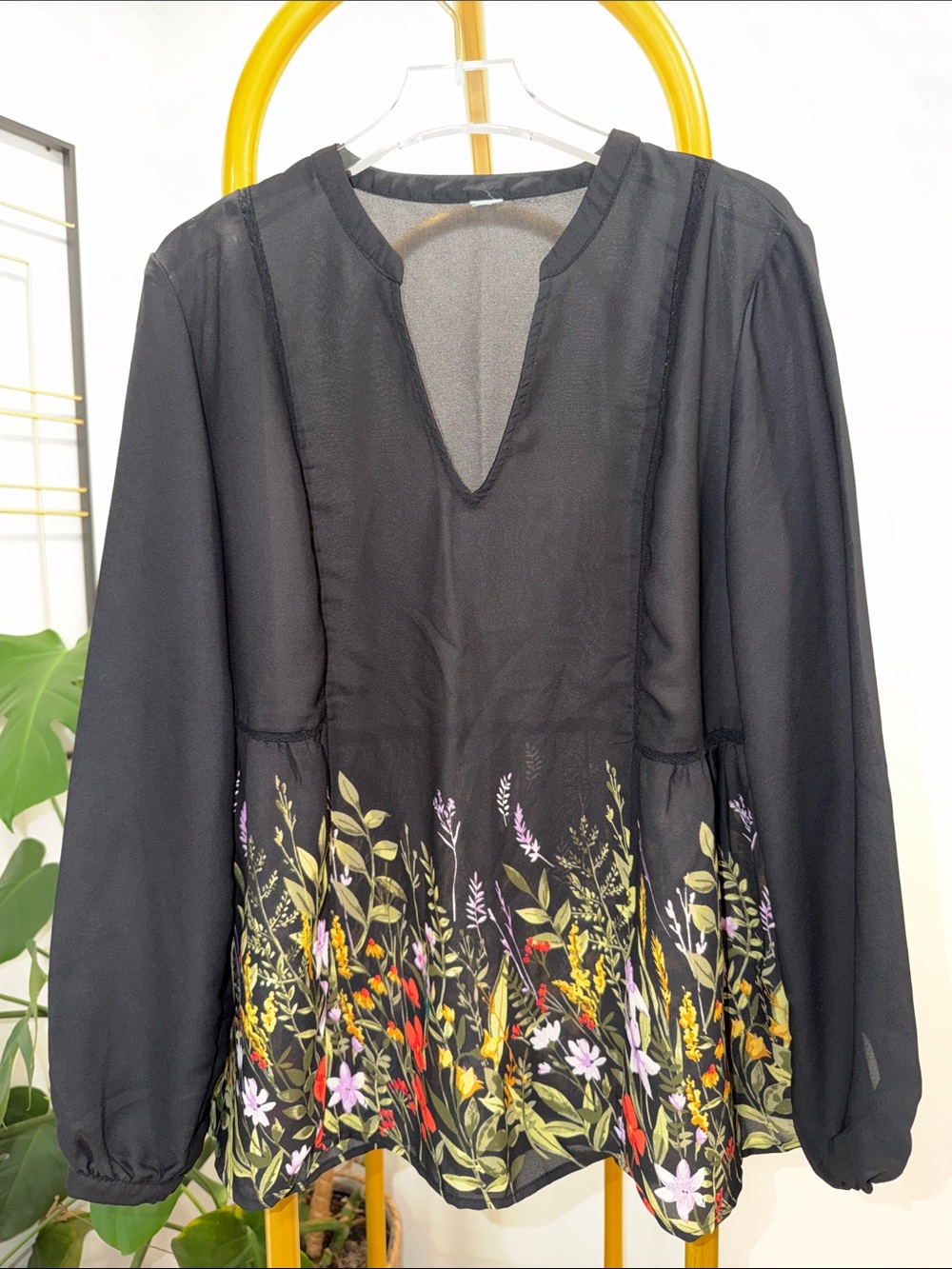 Black Floral Hem Long-Sleeve Women's Dress Top